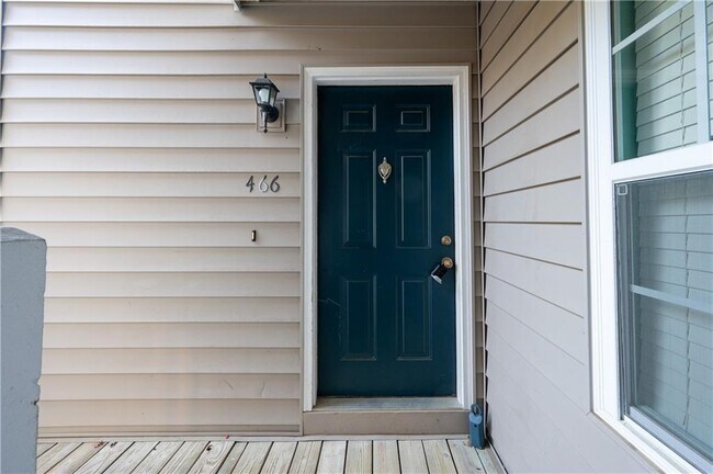 Foto del edificio - 466 Teal Ct
