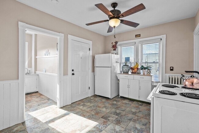 Foto del edificio - 42 Pleasant St