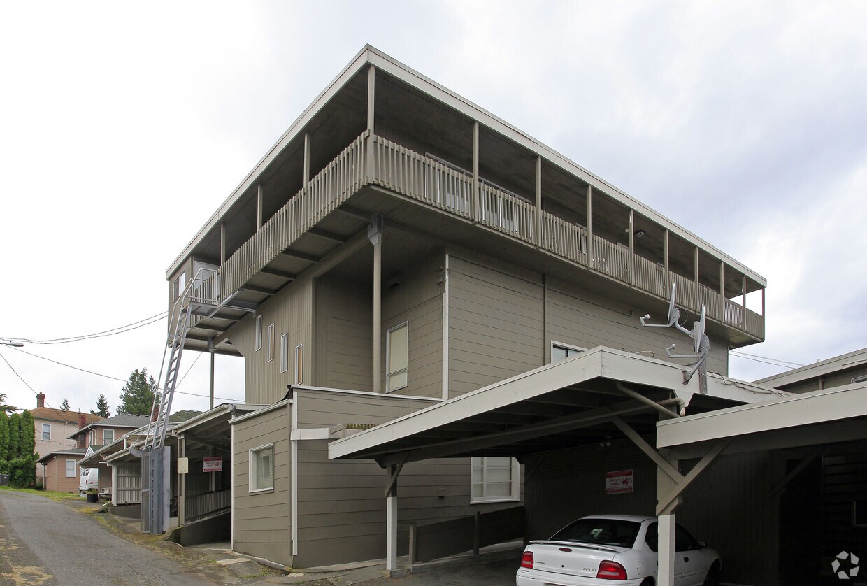 Building Photo - Island View Apartment