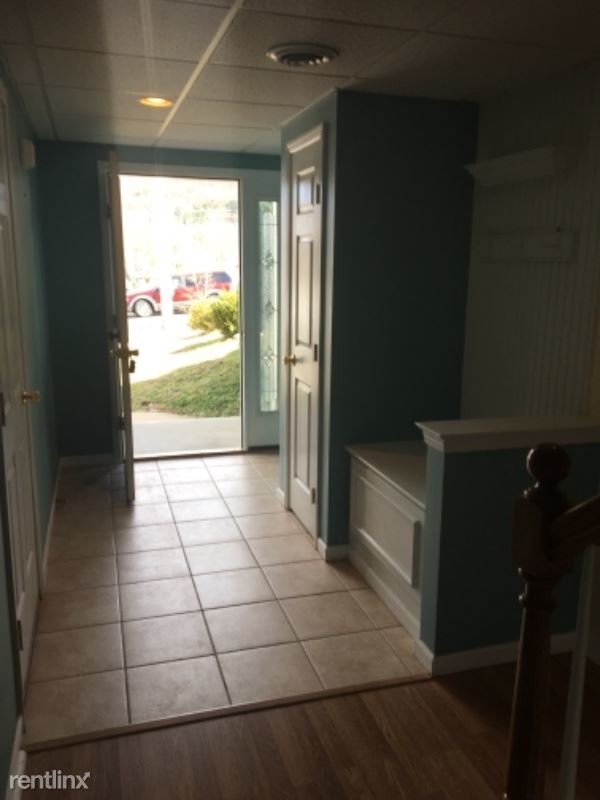 Foto del edificio - 3 br, 3 bath Townhome - 3596 Hawthorne Ave.