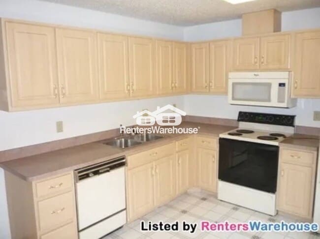 Foto del edificio - 1514 N Timber Rdg