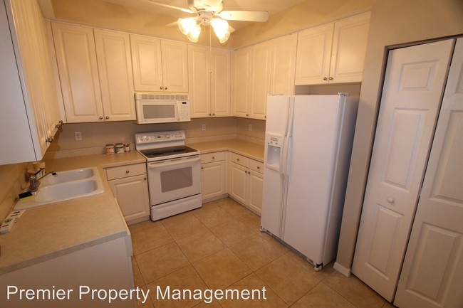 Foto del edificio - 6845 Huntington Lakes Cir