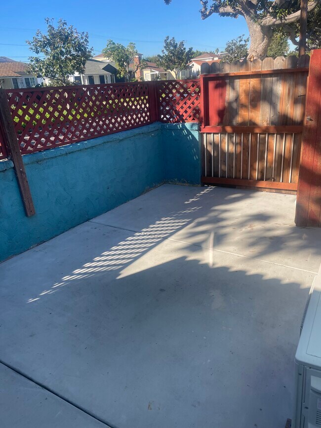 Foto del edificio - 11133 Culver Blvd