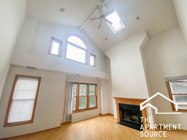 Building Photo - 2717 N Wayne Ave