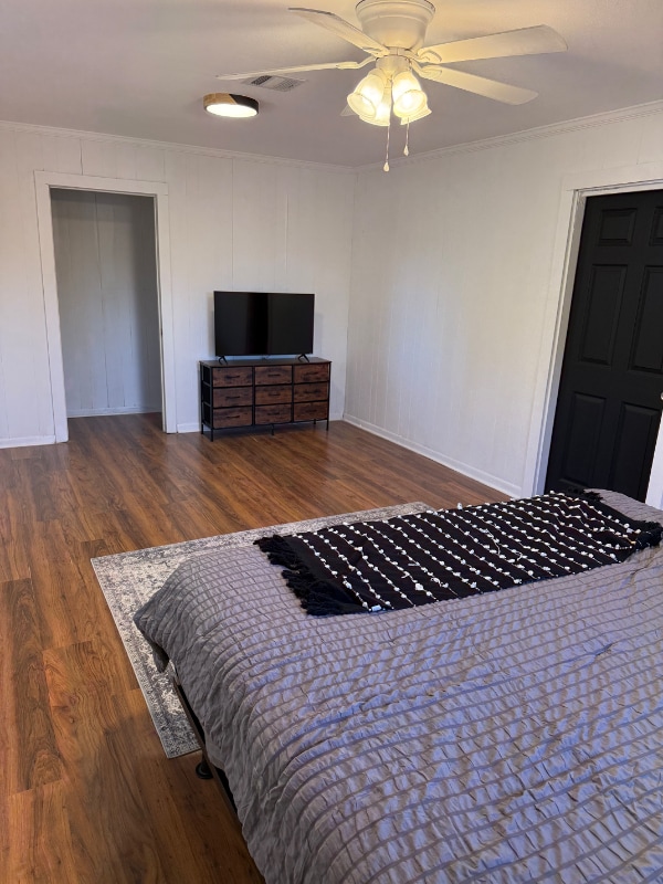 Foto del edificio - 320 Hilbert Dr