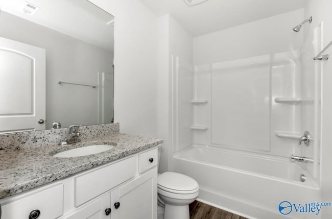 Building Photo - 217 Bay Pine Dr