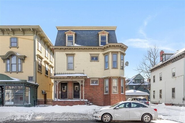 Building Photo - 1402 Westminster St