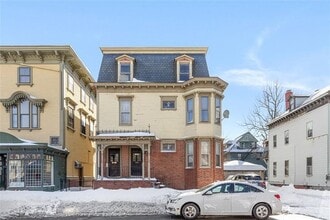 Building Photo - 1402 Westminster St