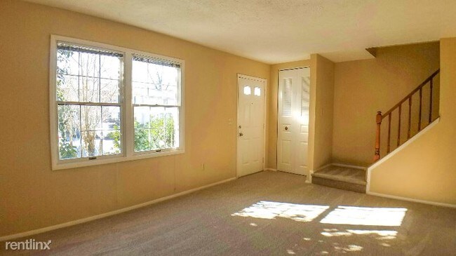Foto del edificio - 2 br, 2.5 bath Townhome - 8845 Applegate Lane