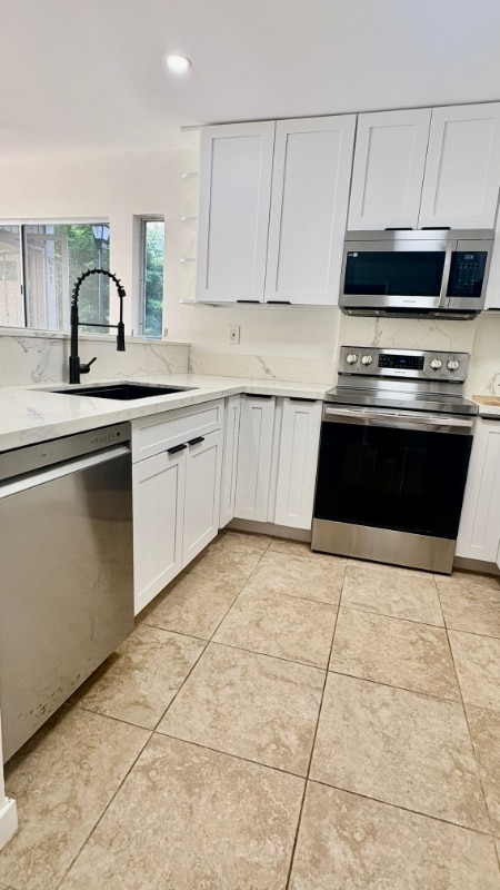 Building Photo - 7007 Hawaii Kai Dr