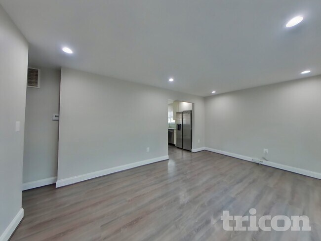 Foto del edificio - 106 Oakmere Rd