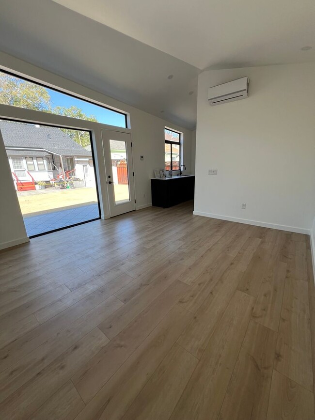 Foto del edificio - 396 N 2nd St