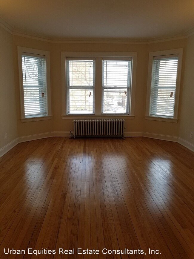 Foto del edificio - 824 Dobson St