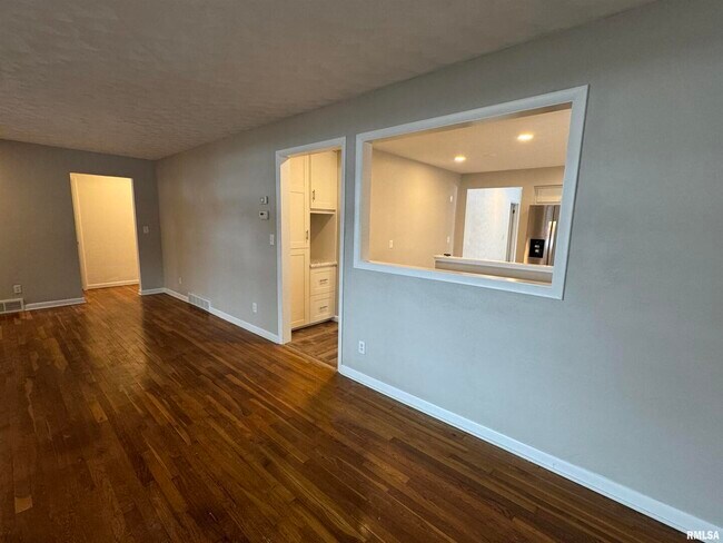 Foto del edificio - 3319 N Marquette St