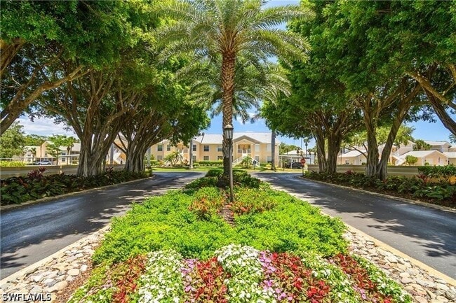 Foto del edificio - 773 Wiggins Lake Dr