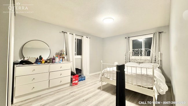 Building Photo - 30 Bridge St W