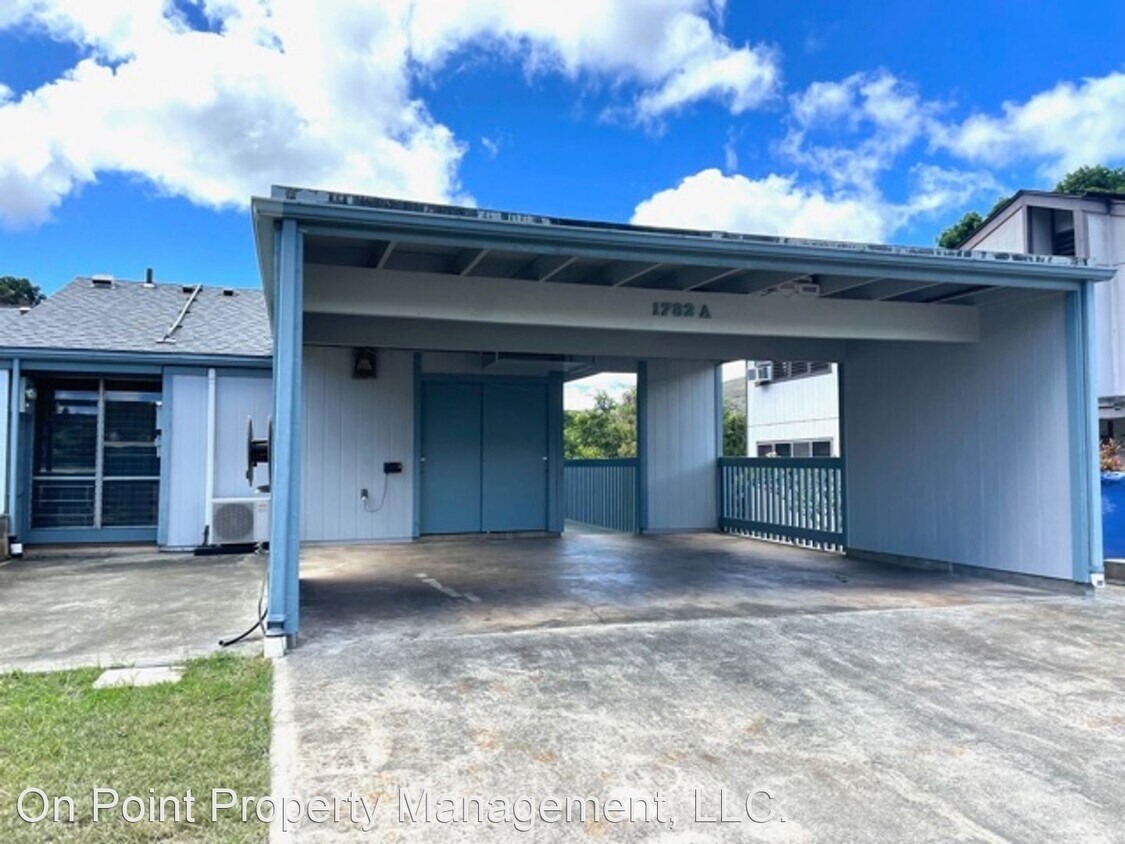 3 br, 1.5 bath House 1782 A Lanikeha Pl. House Rental in Pearl City