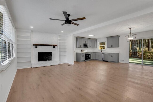 Foto del edificio - 2928 Dover Dr NW