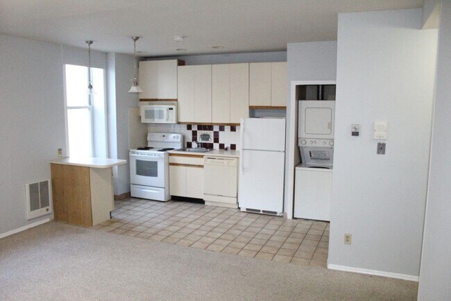 Foto del edificio - 100 Clinton St