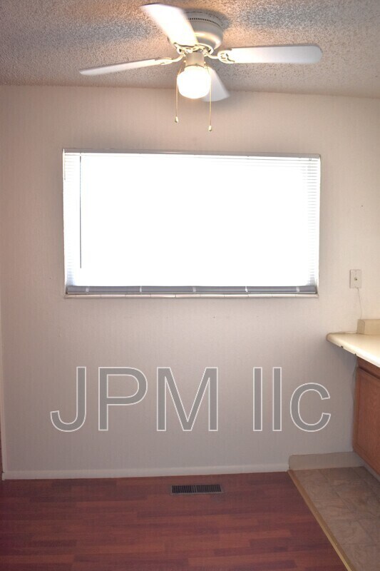 Building Photo - 3302 Gypsum