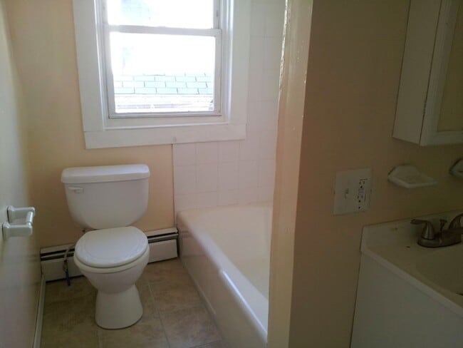 Foto del edificio - 6 Young Ave