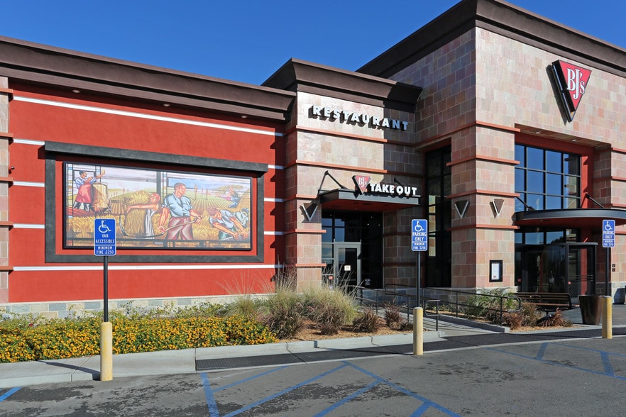 Picture of Willard Santa Ana