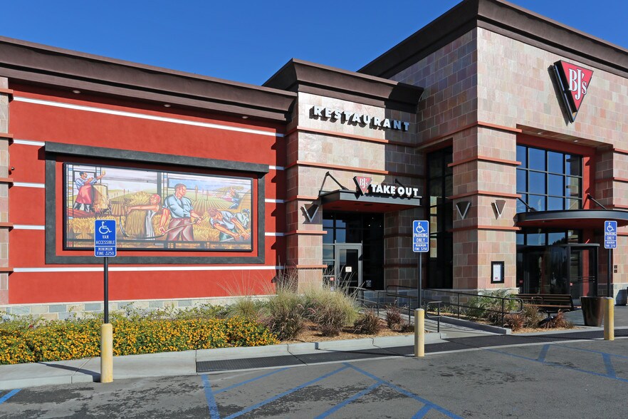 Picture of Willard Santa Ana