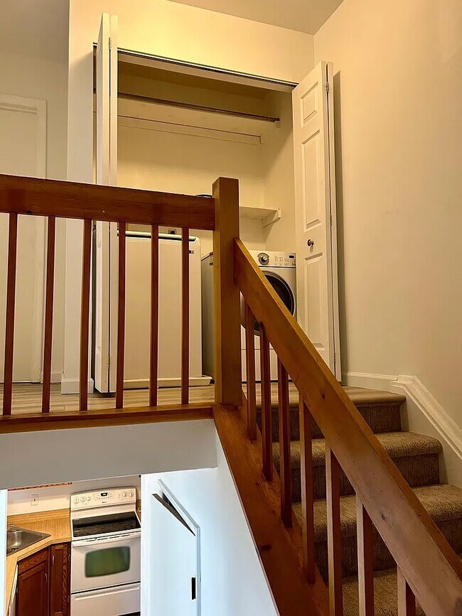 Foto del edificio - 85 N Main St