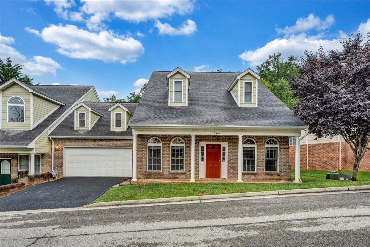 5410 Quail Ridge Cir, Cave Spring, VA 24018 House Rental in Cave