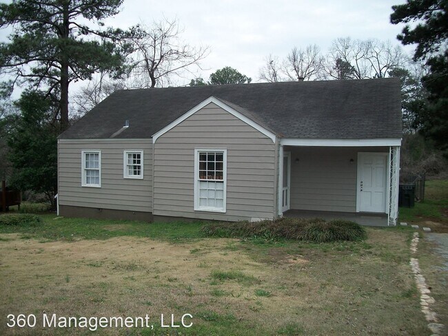 Foto del edificio - 3 br, 2 bath House - 928 E. Glenn Ave