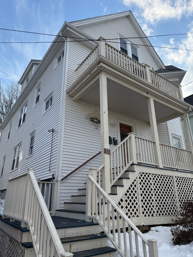 Building Photo - 15 Acorn St