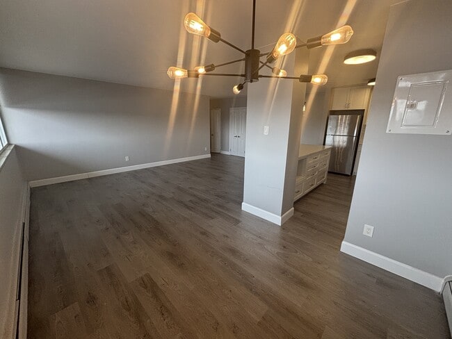 Building Photo - 1061 Queen's Blvd