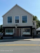 Building Photo - 164 Main St