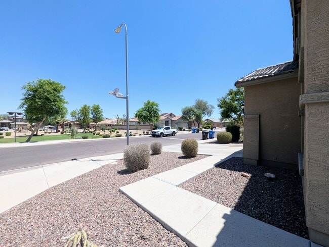 Building Photo - 3731 W St Kateri Dr