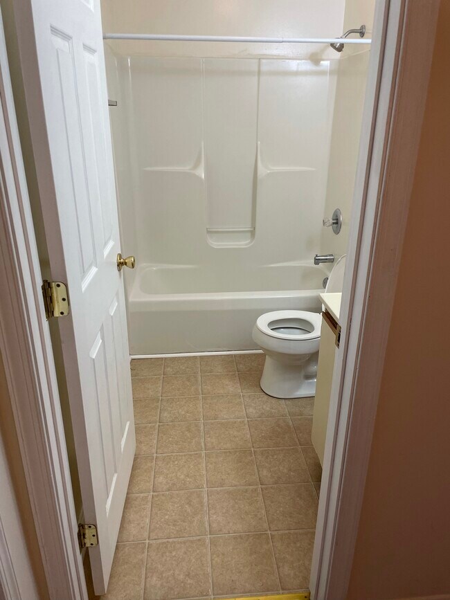 376 Woodstock Ln, Winchester, VA 22601 Townhome Rentals in Winchester