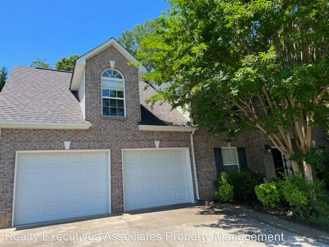 4 br, 2.5 bath House - 1515 Caribou Lane photo'