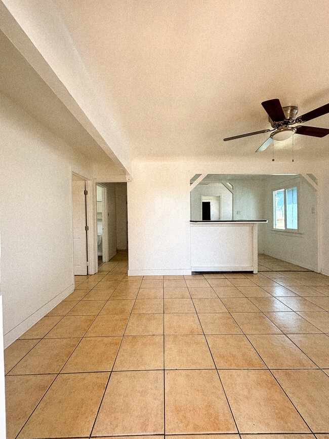 living room view + hallway - 3403 Montclair St