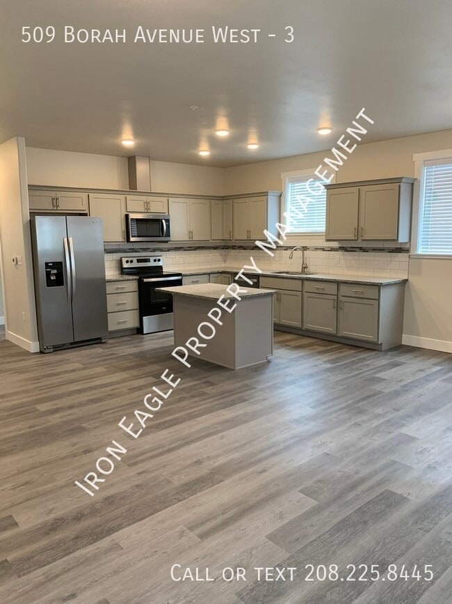 Building Photo - 509 Borah Ave W