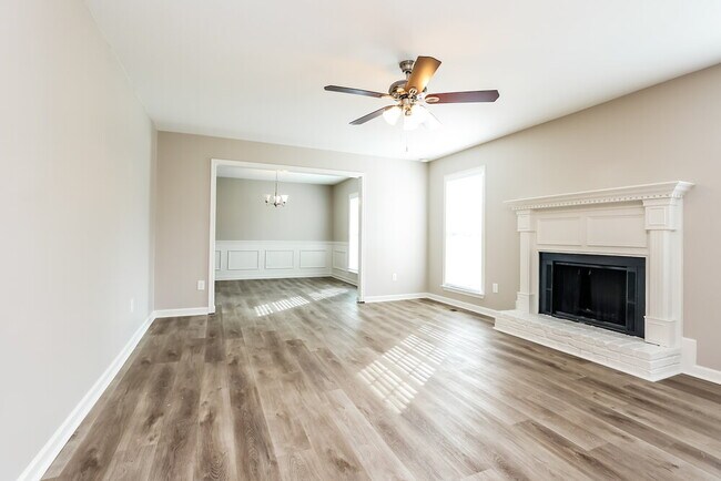 Foto del edificio - 1228 Jacksons Hill Rd