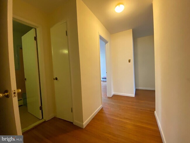 Foto del edificio - 435 Berwyn Baptist Rd