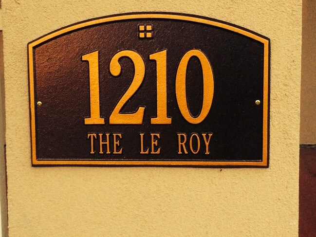 Foto del edificio - 1210 Delafield Pl NW