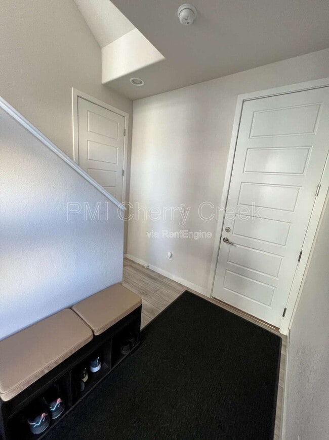 Building Photo - 15839 E Broncos Pl