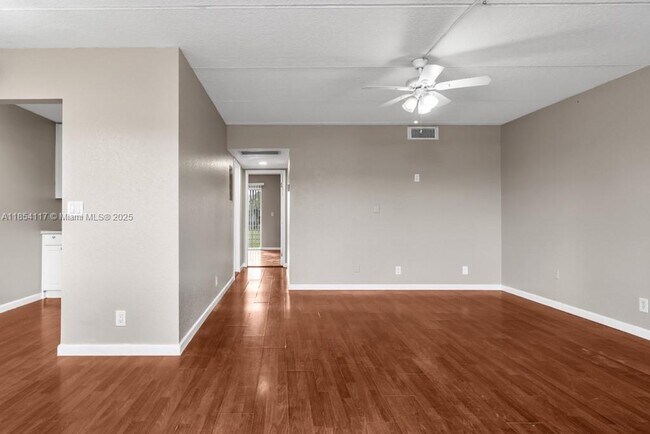 Building Photo - 2200 Springdale Blvd