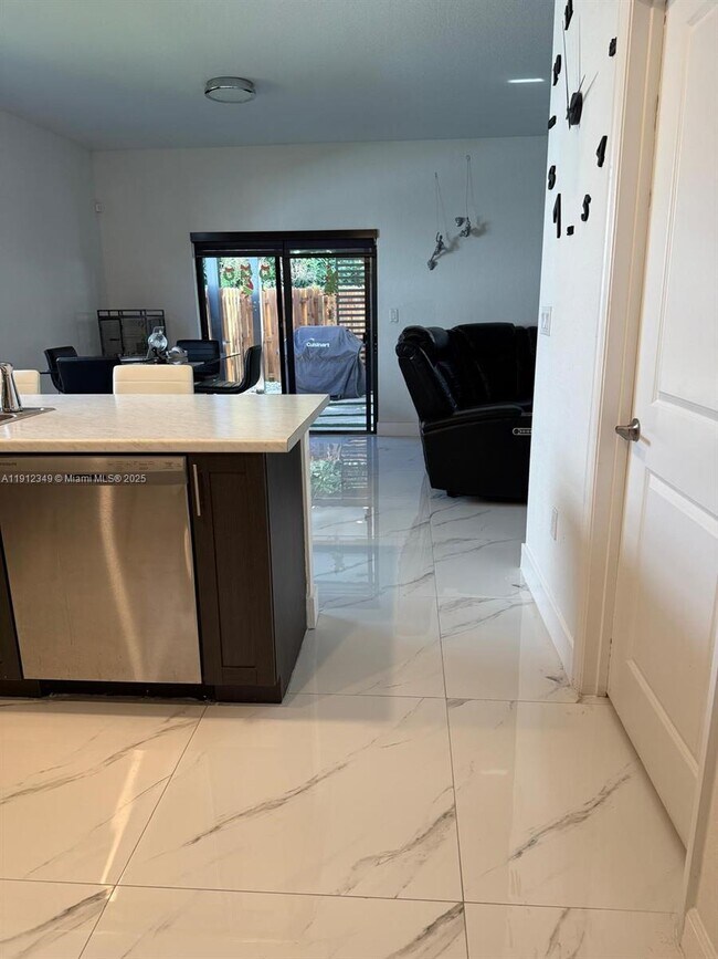 Foto del edificio - 13150 SW 233rd St