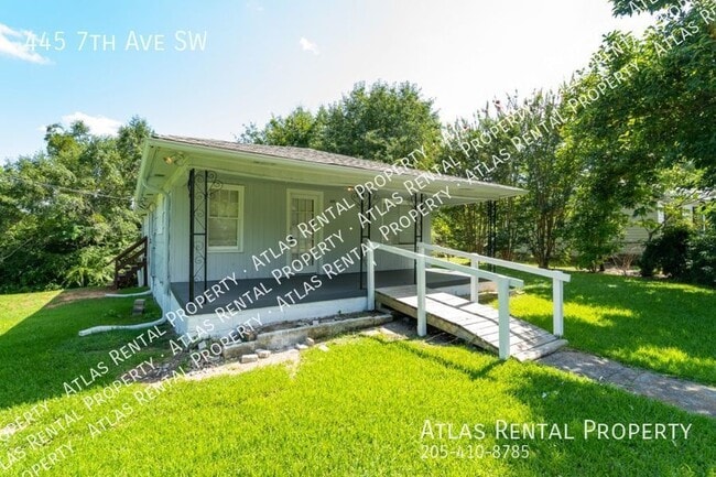Building Photo - 445 7th Ave SW