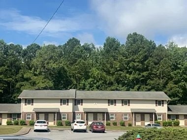 Building Photo - 71 Carwellyn Rd