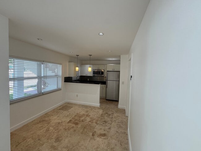 Foto del edificio - 901 SE 2nd Ct