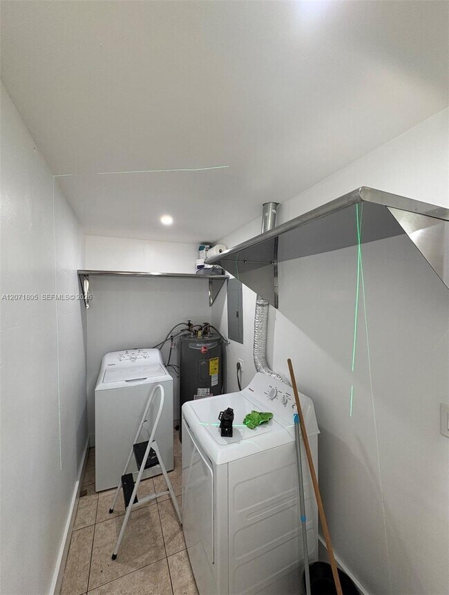 Foto del edificio - 5080 SW 26th Ave