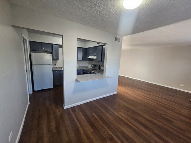 Foto del edificio - 7411 Astor Ave