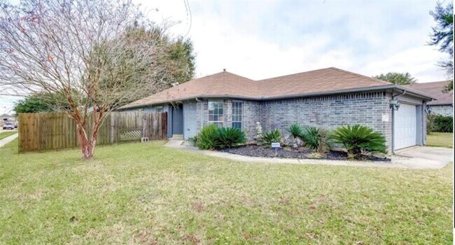 Building Photo - 18103 Gravenhurst Ln